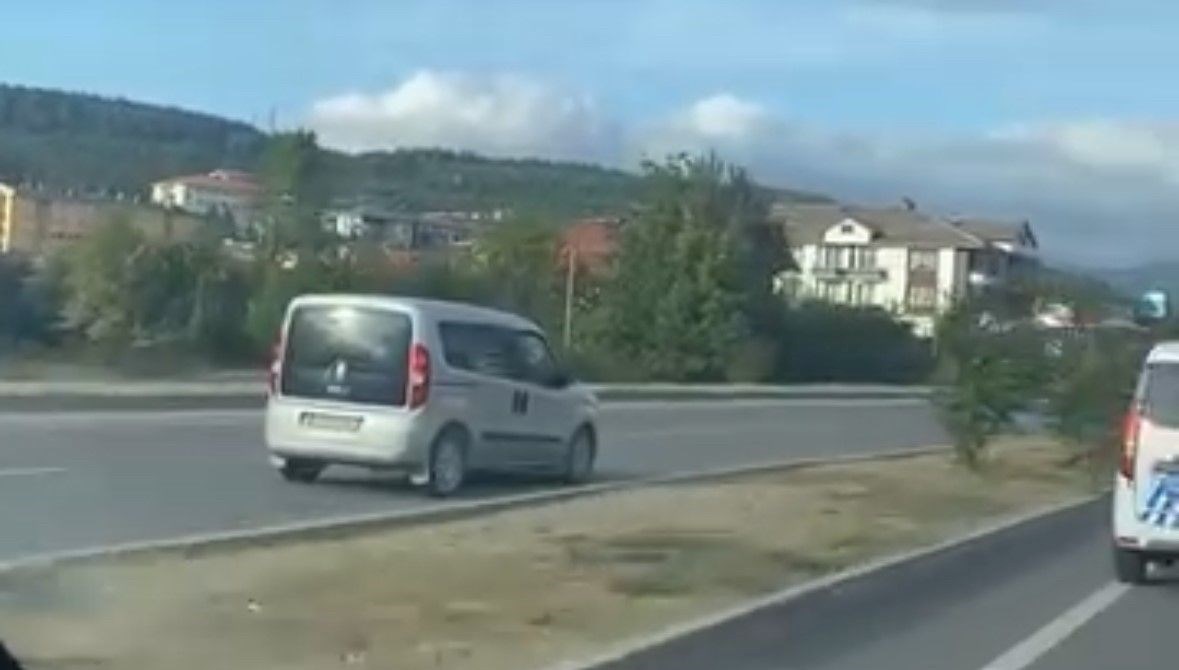 boluda ters seritte tehlikeli yolculuk RFQuWDCH