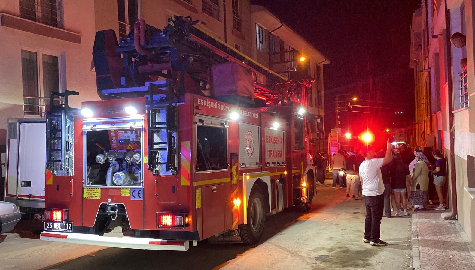 depo yangini apartmanda panige neden oldu MKtAqVNK