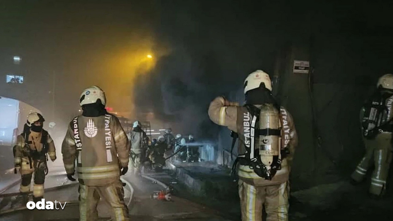 kagithanede 5 katli is yerinin giris katinda yangin cikti YUUFN8VV