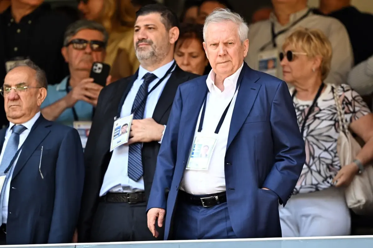 kimi destekleyecek aziz yildirim secime saatler kala sessizligini bozdu WEL4H3FN