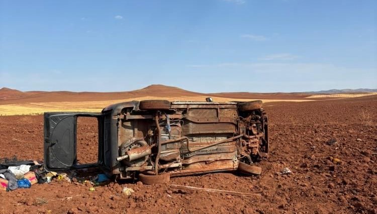 yzogatta kaza devrilen aracin surucusu agir yaralandi GjlUNM7w