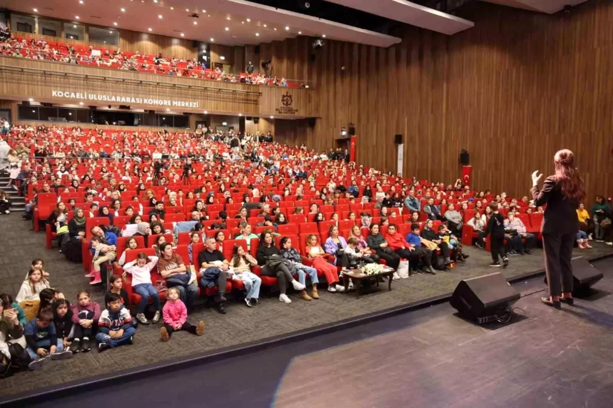 sermin yasardan turkcenin zenginligi uzerine dusundurucu soylesi 5sumF53p.jpg