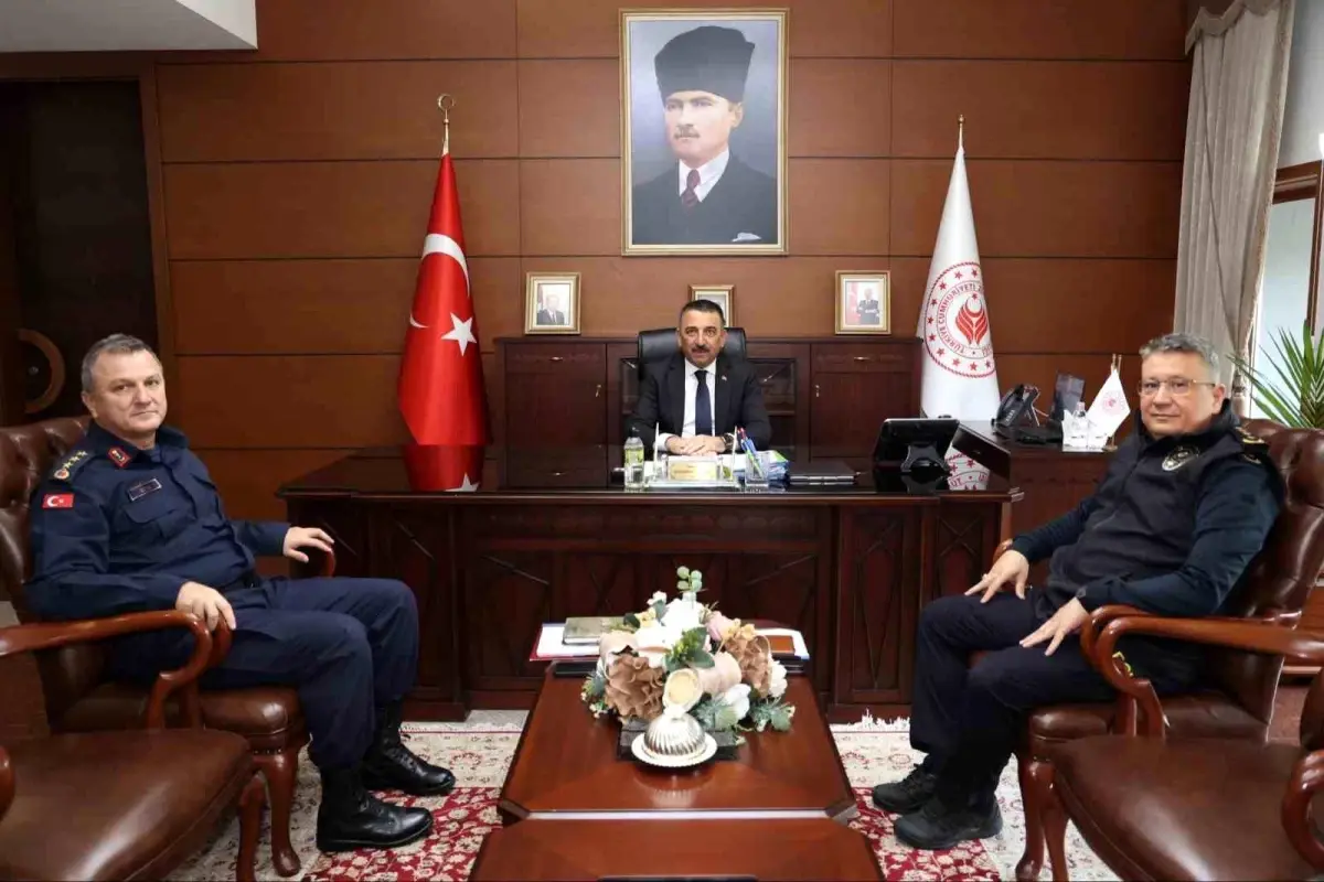 zonguldakta haftalik asayis ve guvenlik toplantisi yapildi Bnrqzlrr.jpg