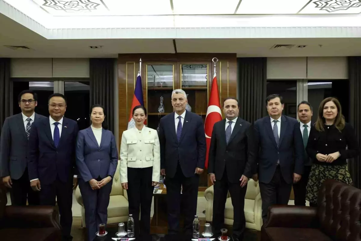 turkiye kambocya ticaret gorusmesi N578NtuF.jpg