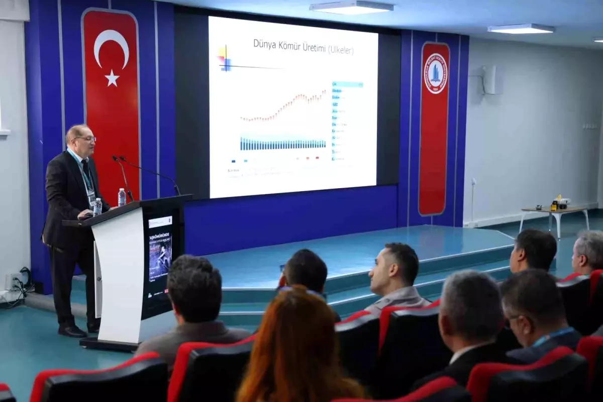 zonguldak bulent ecevit universitesinde tas komurunde mekanize uygulamalari calistayi duzenlendi WLtTqrsn.jpg